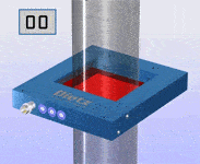 Animierte Grafik Gabellichtschranken von Dietz Sensortechnik zur Teileerfassung im transparenten Zuführschlauch